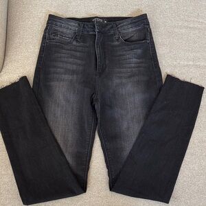 Just Black Women's Dark Wash Skinny Jeans
